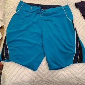 Men’s board shorts